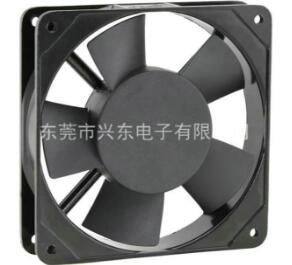 交流風(fēng)扇的應(yīng)用，解決了散熱問(wèn)題